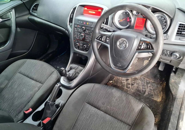 Opel Astra cena 6750 przebieg: 97000, rok produkcji 2015 z Zduny małe 67